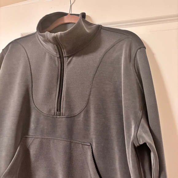 Lululemon Athletica Black High-Neck Sweatshirt - Picture 5 of 7